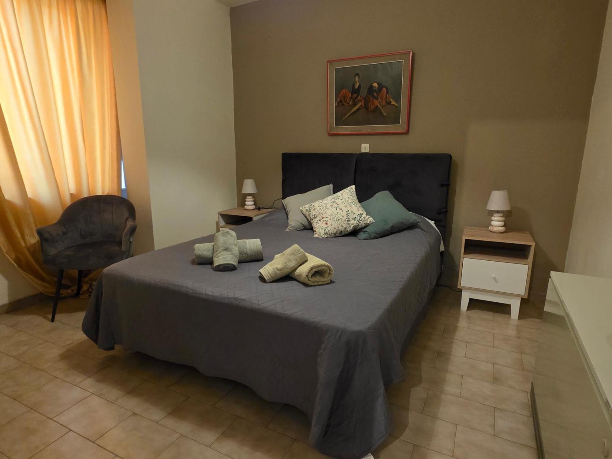 Leonidas Private In *